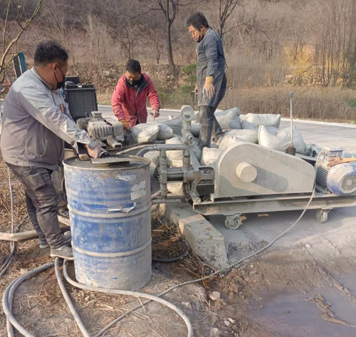 泸定路面下沉注浆